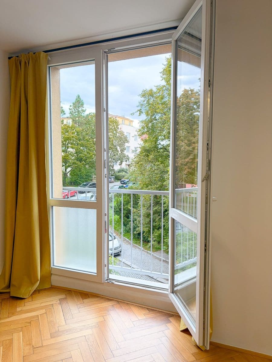 2 bedroom with open-plan kitchen flat for sale, 72 m², Jakutská, Prague, Prague 2 bedroom with open-plan kitchen flat for sale, 72 m², Jakutská, Prague, Prague