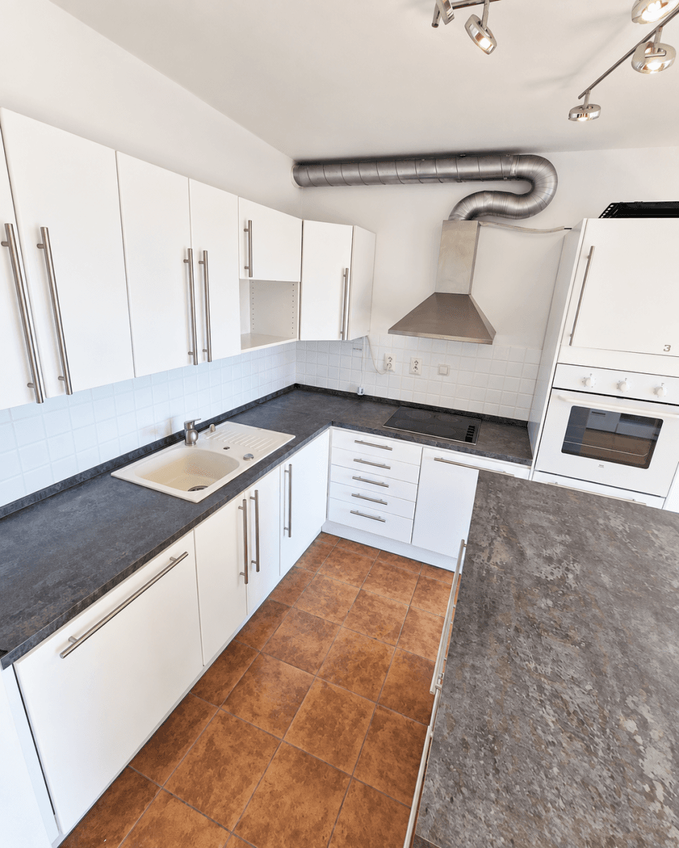 2 bedroom with open-plan kitchen flat for sale, 78 m², Fryčovická, Prague, Prague 2 bedroom with open-plan kitchen flat for sale, 78 m², Fryčovická, Prague, Prague