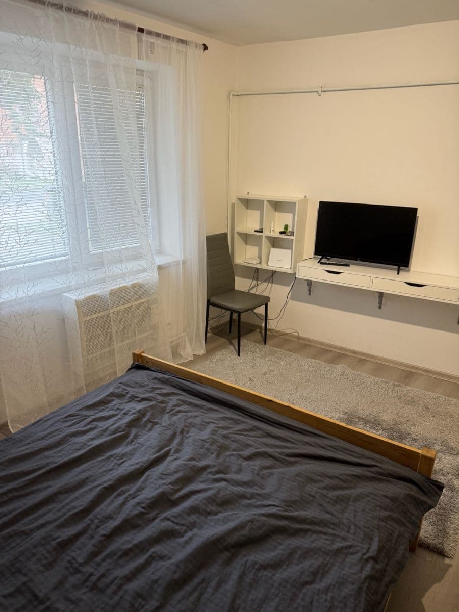 1 bedroom with open-plan kitchen flat to rent, 38 m², nám. děk. Františka Kvapila, Nezamyslice, Olomoucký Region 1 bedroom with open-plan kitchen flat to rent, 38 m², nám. děk. Františka Kvapila, Nezamyslice, Olomoucký Region