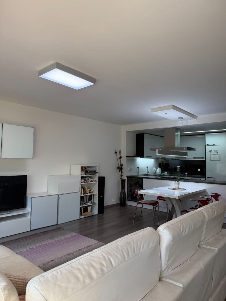 2 bedroom with open-plan kitchen flat for sale, 87 m², Symfonická, Prague, Prague 2 bedroom with open-plan kitchen flat for sale, 87 m², Symfonická, Prague, Prague