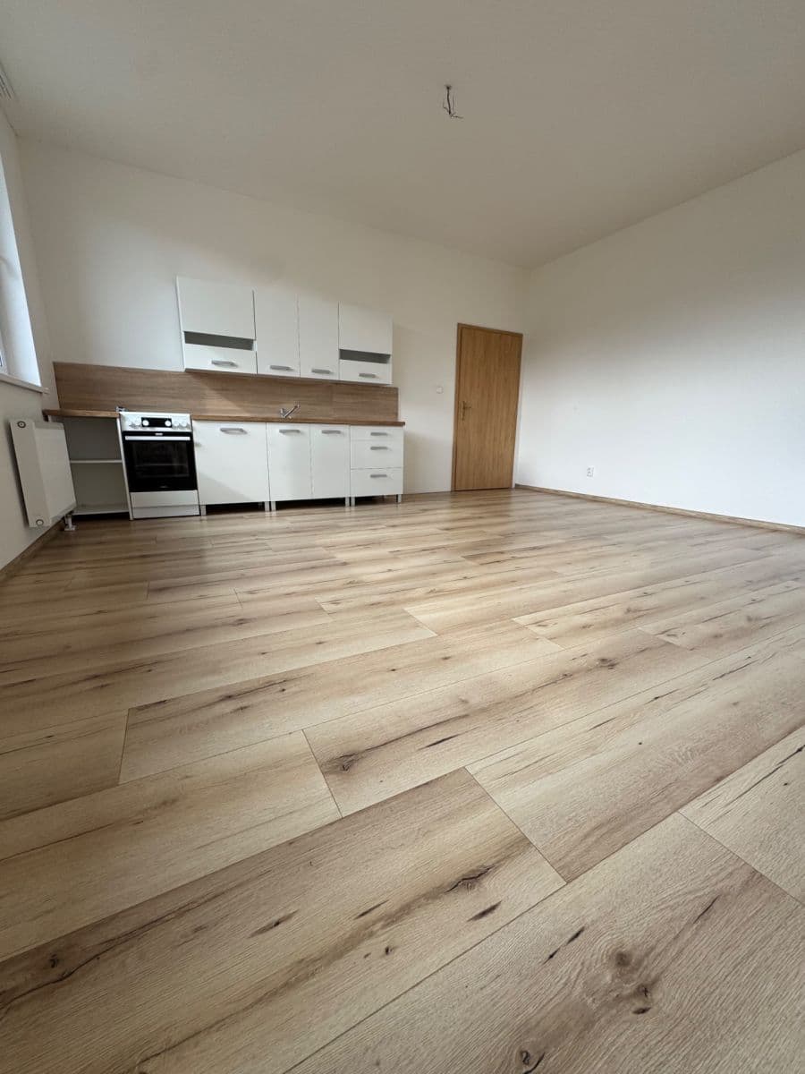 2 bedroom with open-plan kitchen flat to rent, 73 m², Hrádek nad Nisou, Liberecký Region 2 bedroom with open-plan kitchen flat to rent, 73 m², Hrádek nad Nisou, Liberecký Region