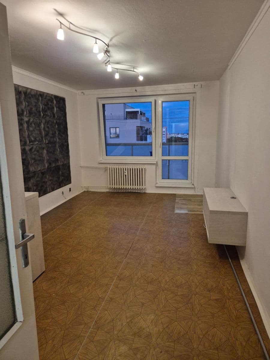 Small studio flat to rent, 31 m², Křivoklátská, Prague, Prague Small studio flat to rent, 31 m², Křivoklátská, Prague, Prague