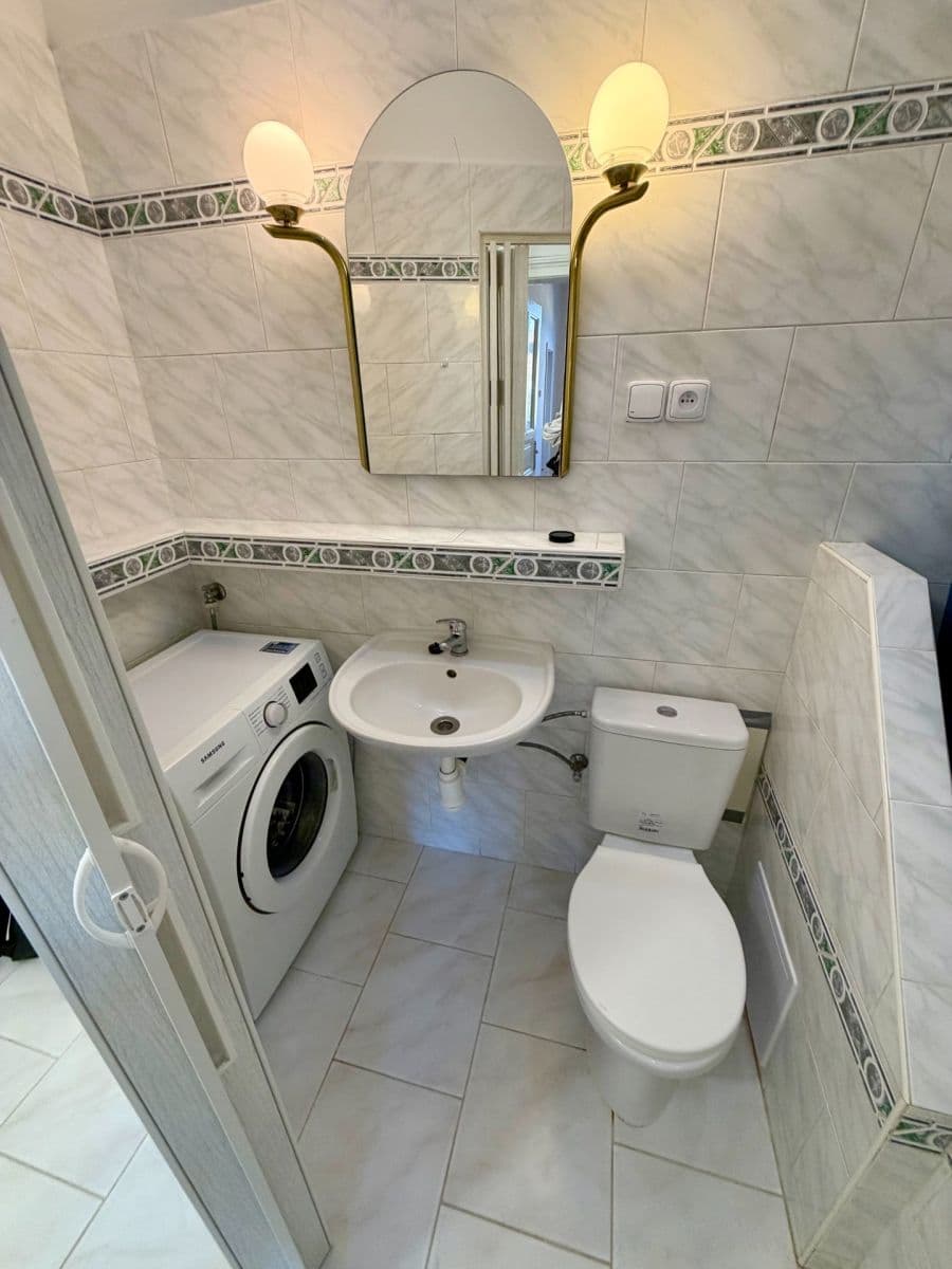 1 bedroom with open-plan kitchen flat to rent, 47 m², Janovského, Prague, Prague 1 bedroom with open-plan kitchen flat to rent, 47 m², Janovského, Prague, Prague