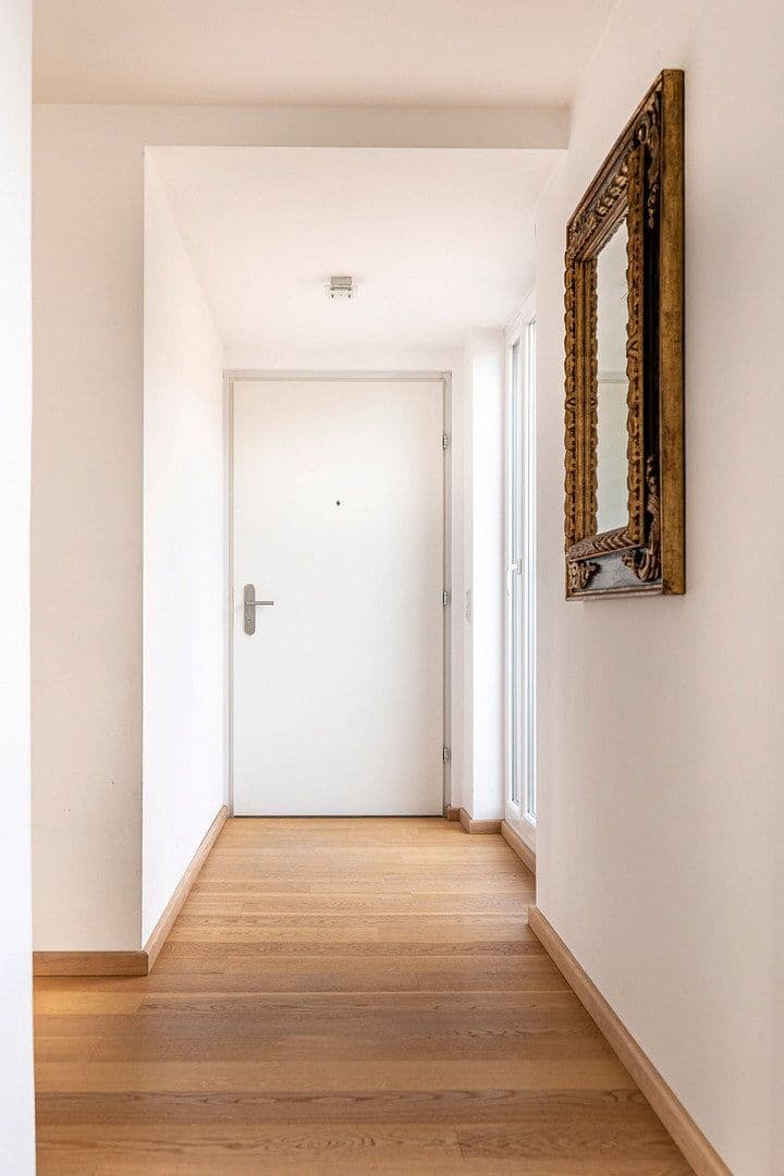 1 bedroom with open-plan kitchen flat to rent, 107 m², Haller Straße 77, Innsbruck, Tyrol 1 bedroom with open-plan kitchen flat to rent, 107 m², Haller Straße 77, Innsbruck, Tyrol