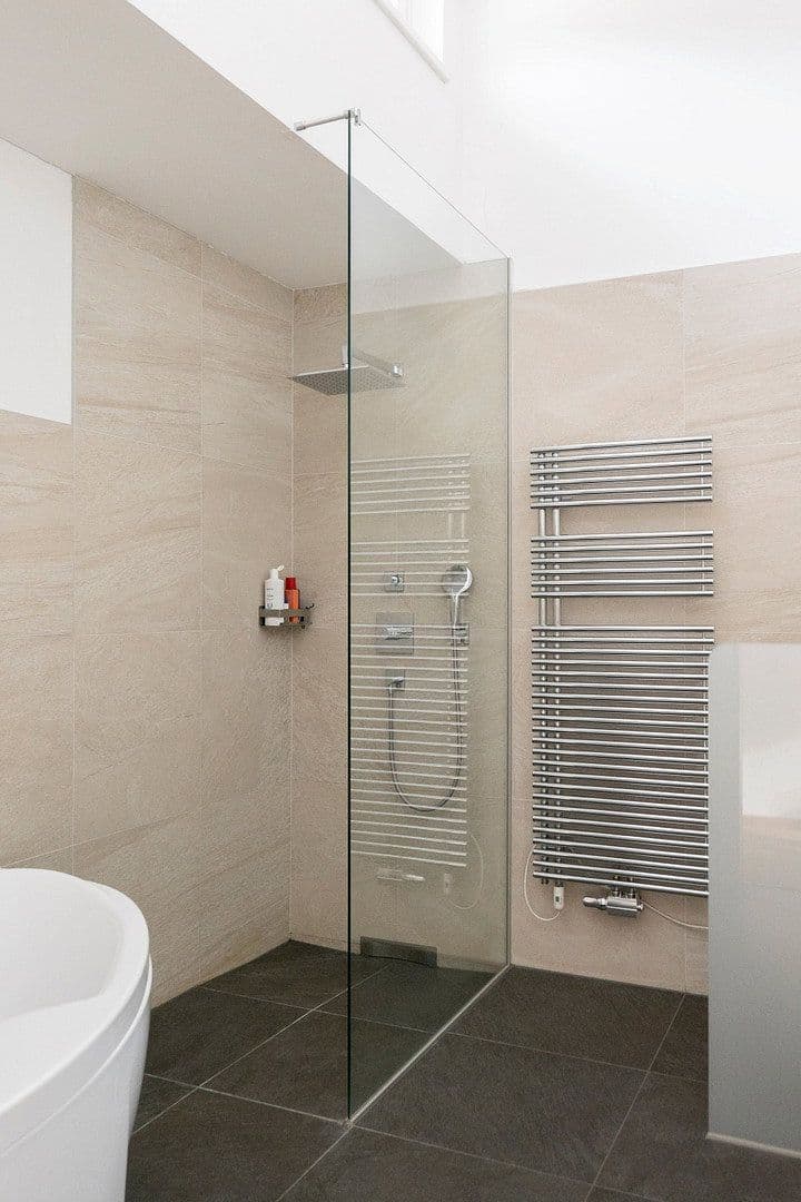 1 bedroom with open-plan kitchen flat to rent, 107 m², Haller Straße 77, Innsbruck, Tyrol 1 bedroom with open-plan kitchen flat to rent, 107 m², Haller Straße 77, Innsbruck, Tyrol
