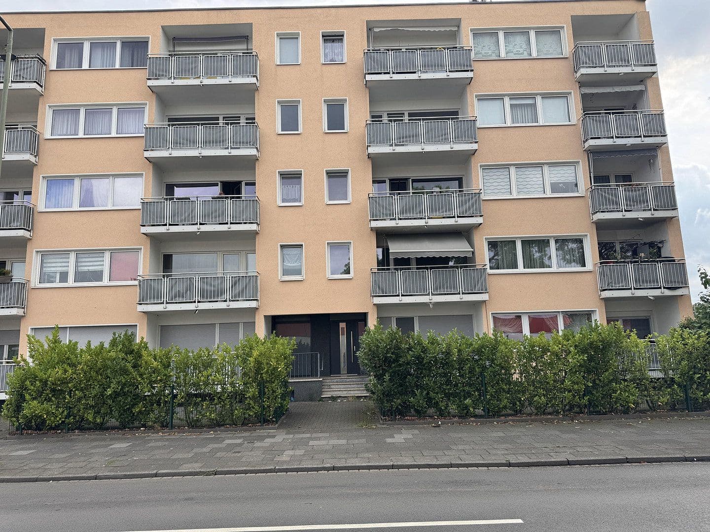 1 bedroom with open-plan kitchen flat to rent, 64 m², Eschenstr. 129, Duisburg, North Rhine-Westphalia 1 bedroom with open-plan kitchen flat to rent, 64 m², Eschenstr. 129, Duisburg, North Rhine-Westphalia
