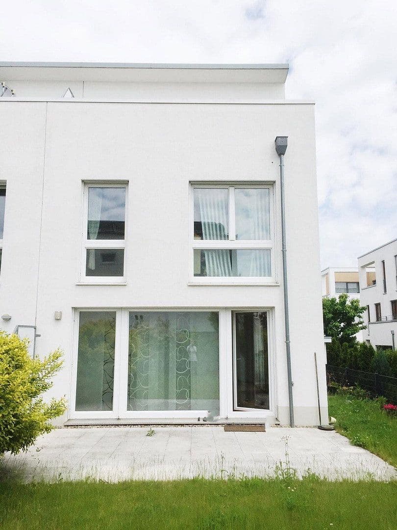 house to rent, 154 m², Zum Margarethenzehnten 24, Frankfurt am Main, Hesse house to rent, 154 m², Zum Margarethenzehnten 24, Frankfurt am Main, Hesse