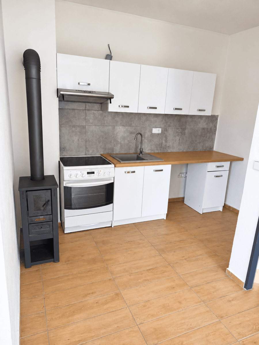 Studio flat to rent, 36 m², Všemyslice, Jihočeský Region Studio flat to rent, 36 m², Všemyslice, Jihočeský Region