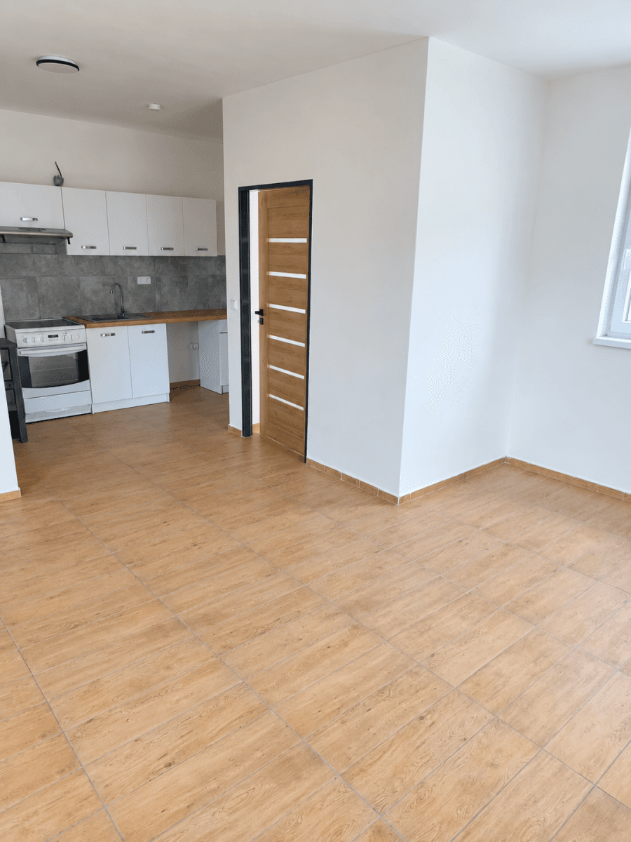 Studio flat to rent, 36 m², Všemyslice, Jihočeský Region Studio flat to rent, 36 m², Všemyslice, Jihočeský Region