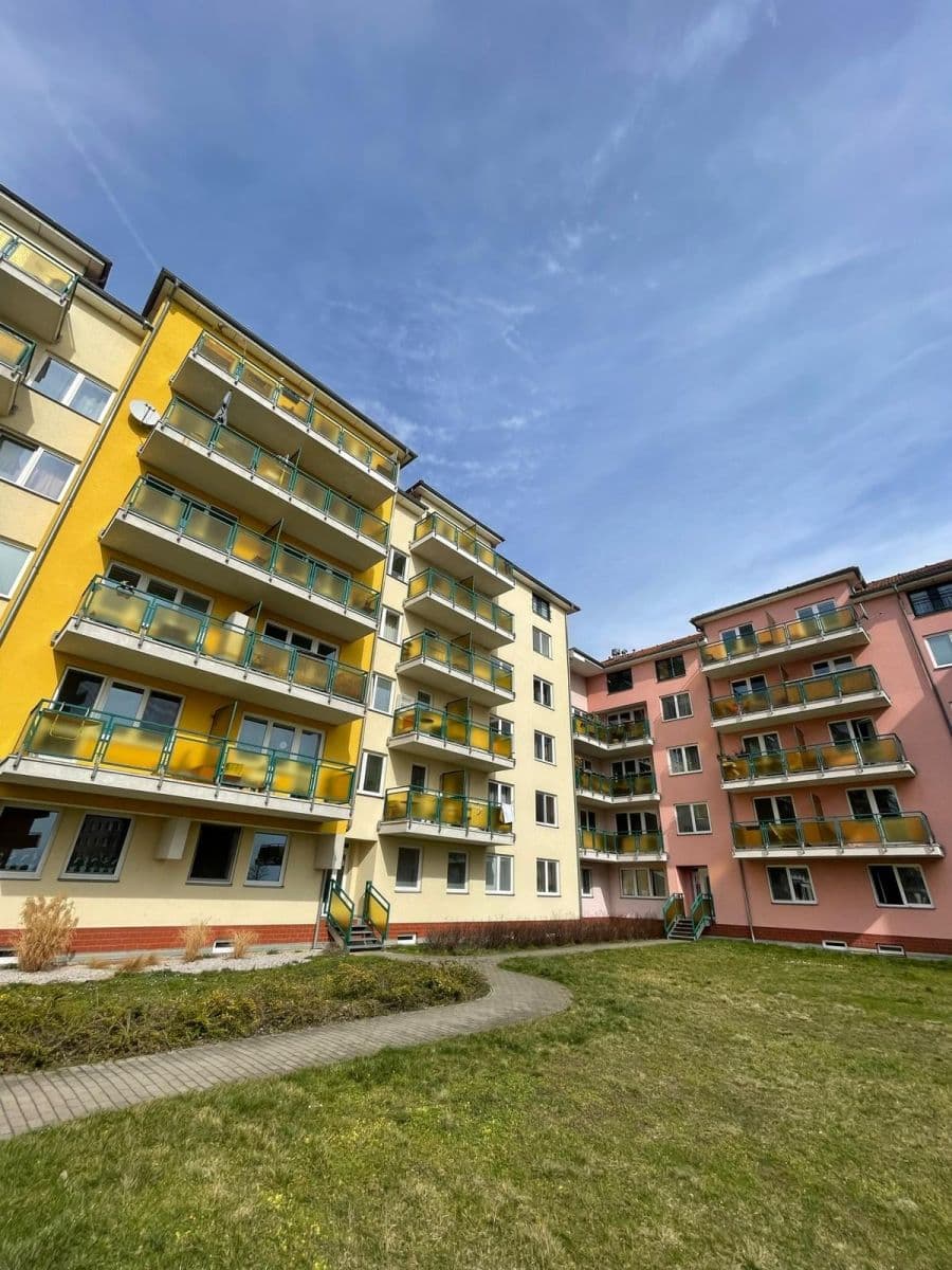 Studio flat to rent, 37 m², Padovská, Prague, Prague Studio flat to rent, 37 m², Padovská, Prague, Prague