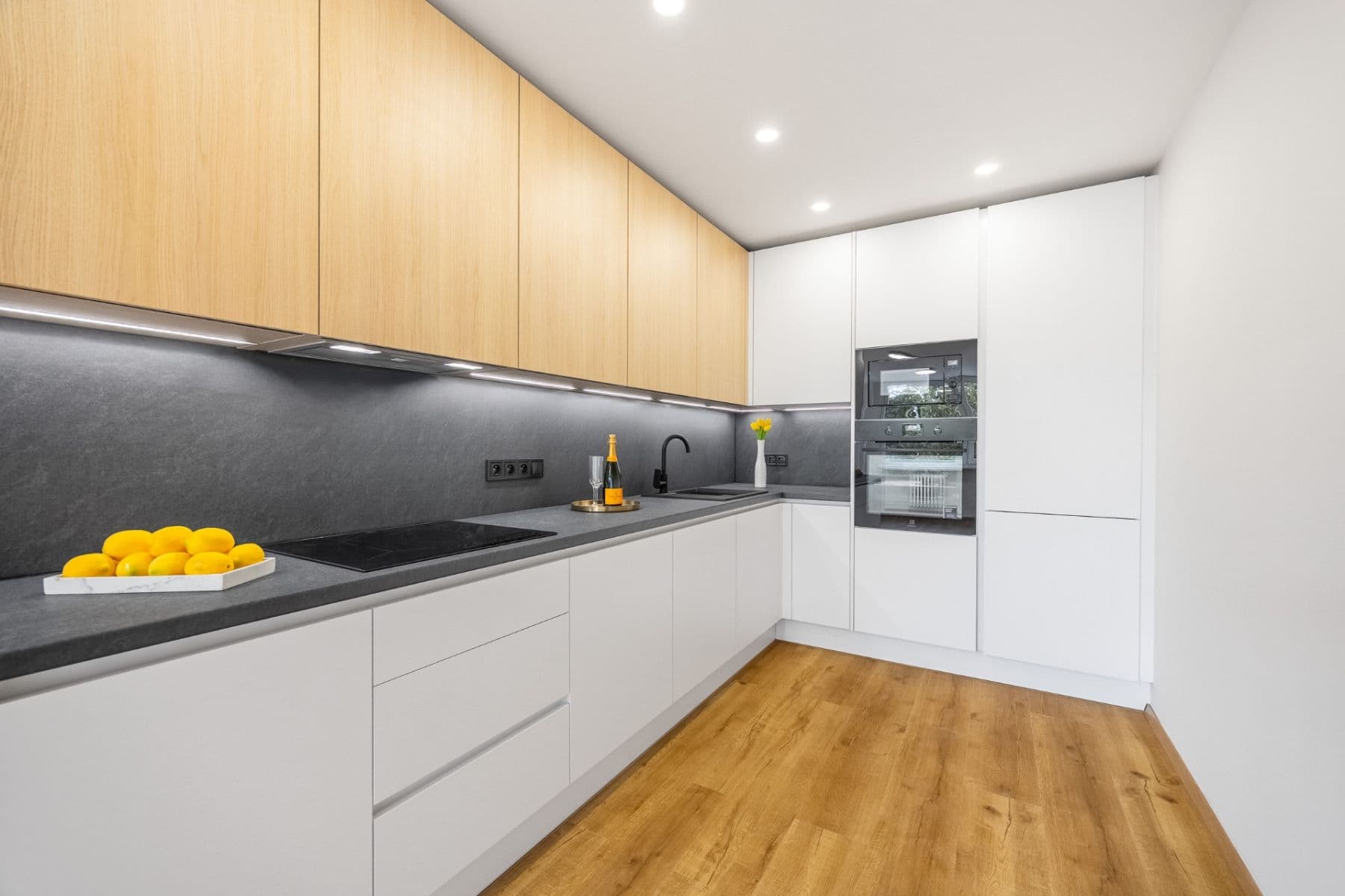 2 bedroom with open-plan kitchen flat for sale, 67 m², Bruslařská, Prague, Prague 2 bedroom with open-plan kitchen flat for sale, 67 m², Bruslařská, Prague, Prague