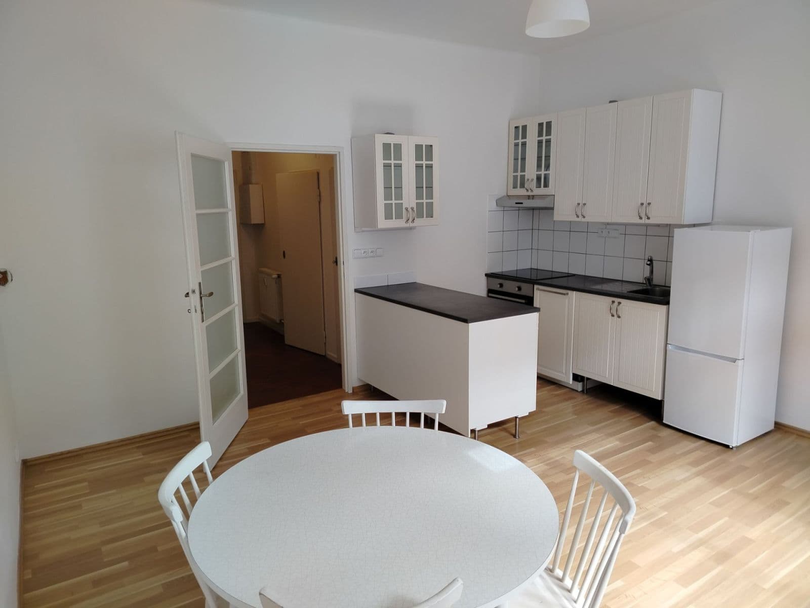 1 bedroom with open-plan kitchen flat to rent, 44 m², Ve Střešovičkách, Prague, Prague 1 bedroom with open-plan kitchen flat to rent, 44 m², Ve Střešovičkách, Prague, Prague