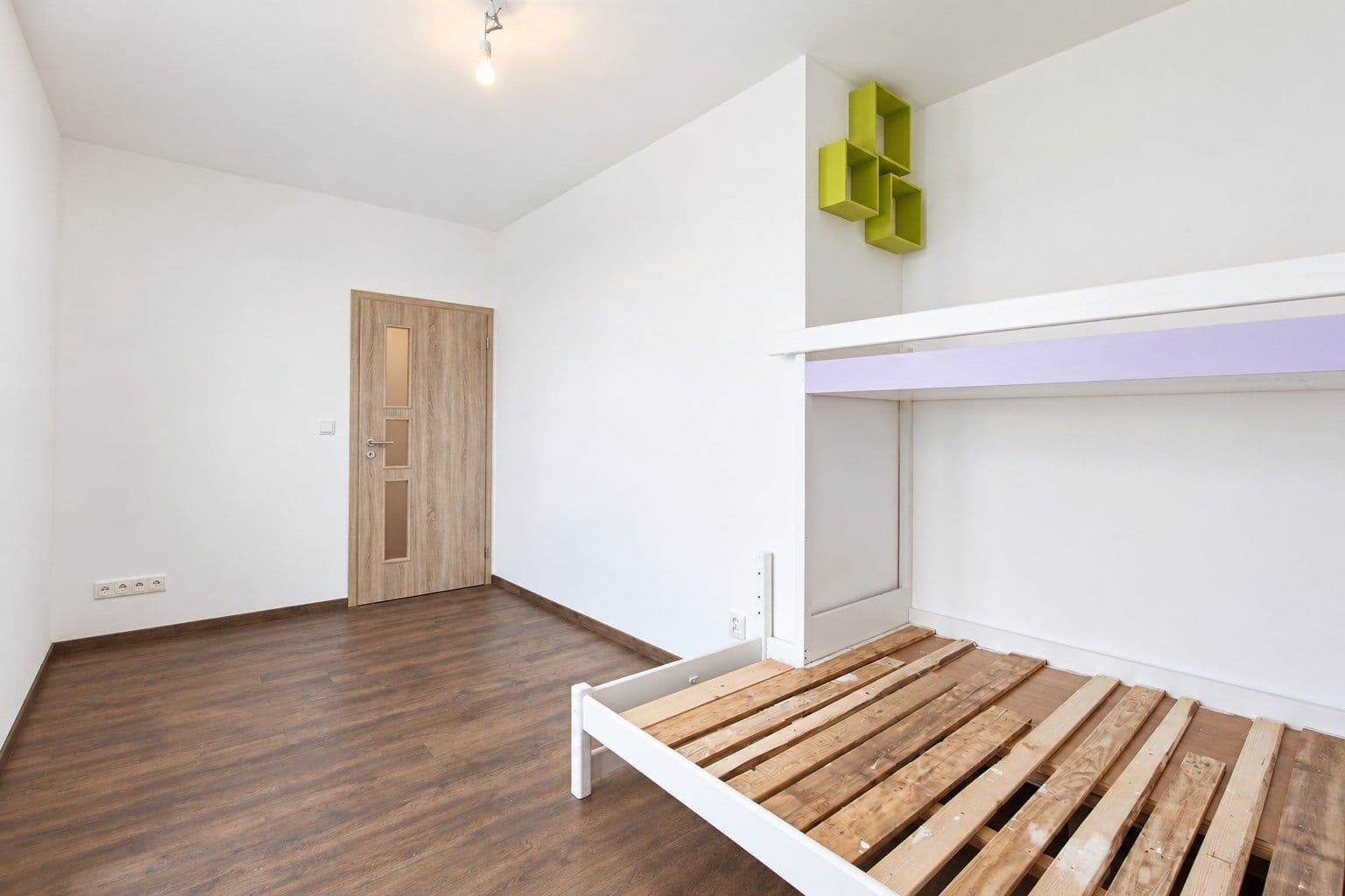 2 bedroom with open-plan kitchen flat to rent, 70 m², Fojtova, Prague, Prague 2 bedroom with open-plan kitchen flat to rent, 70 m², Fojtova, Prague, Prague