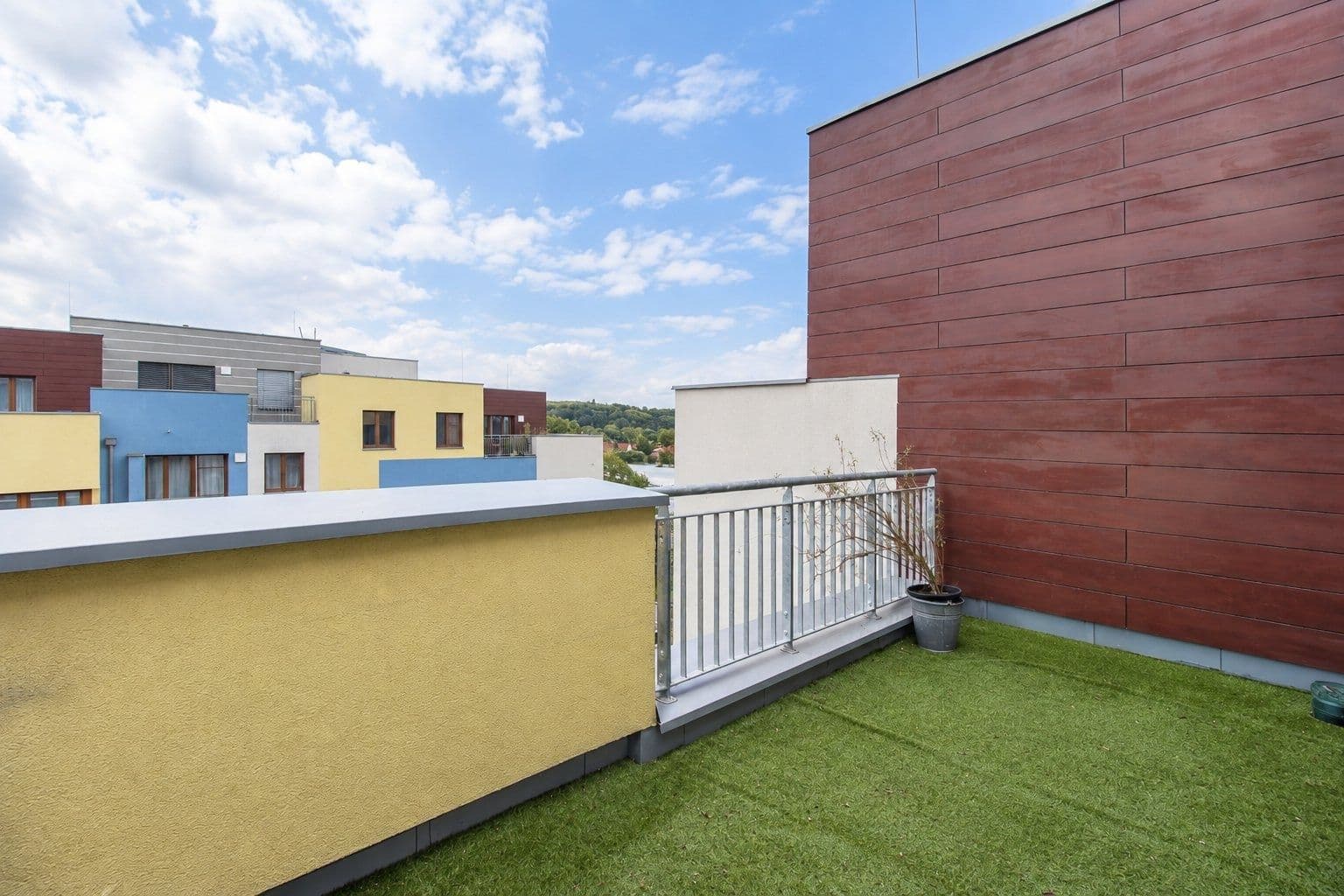 2 bedroom with open-plan kitchen flat to rent, 70 m², Fojtova, Prague, Prague 2 bedroom with open-plan kitchen flat to rent, 70 m², Fojtova, Prague, Prague