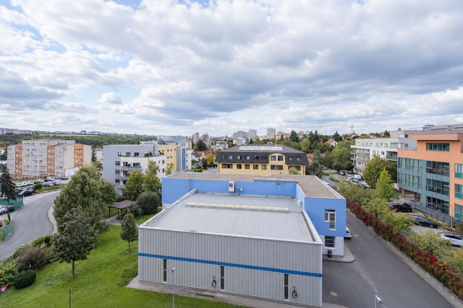 2 bedroom with open-plan kitchen flat to rent, 70 m², Fojtova, Prague, Prague 2 bedroom with open-plan kitchen flat to rent, 70 m², Fojtova, Prague, Prague
