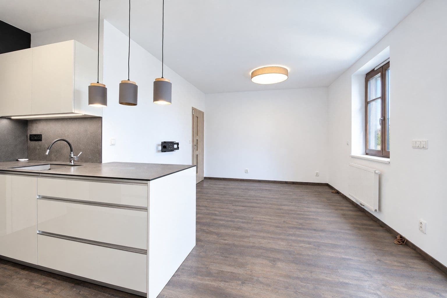 2 bedroom with open-plan kitchen flat to rent, 70 m², Fojtova, Prague, Prague 2 bedroom with open-plan kitchen flat to rent, 70 m², Fojtova, Prague, Prague