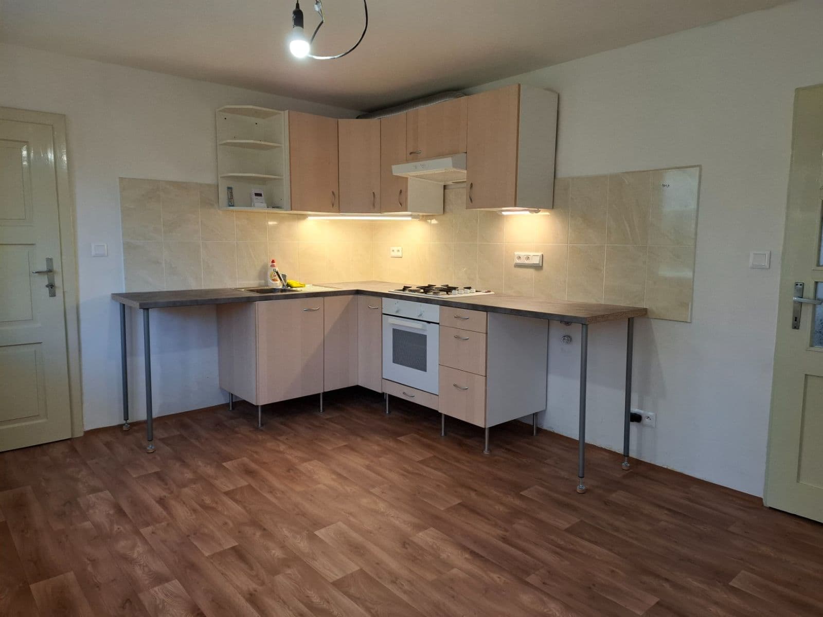 2 bedroom flat to rent, 78 m², Havlíčkovo nám., Dačice, Jihočeský Region 2 bedroom flat to rent, 78 m², Havlíčkovo nám., Dačice, Jihočeský Region