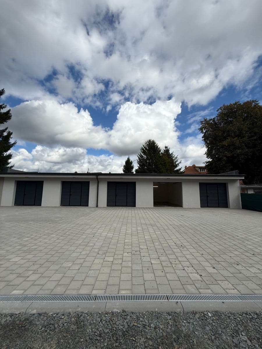 garage for sale, 30 m², Záhlinická, Hulín, Zlínský Region garage for sale, 30 m², Záhlinická, Hulín, Zlínský Region