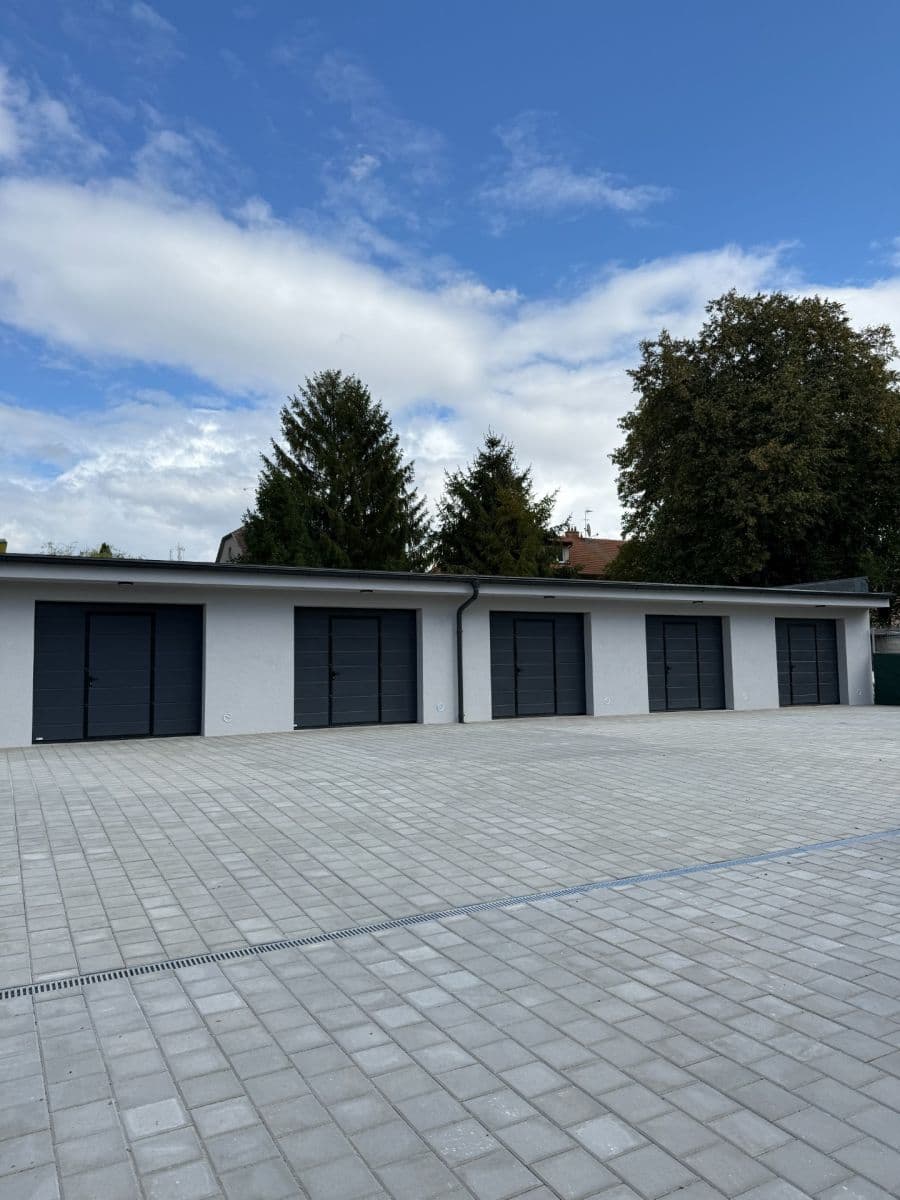 garage for sale, 30 m², Záhlinická, Hulín, Zlínský Region garage for sale, 30 m², Záhlinická, Hulín, Zlínský Region