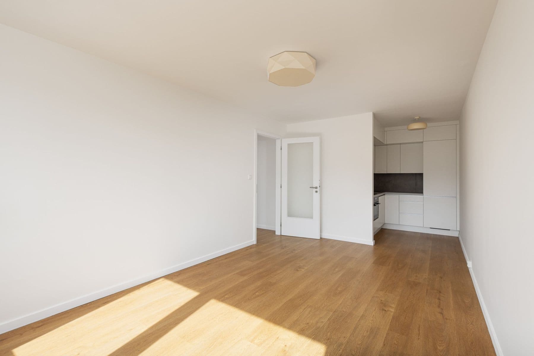 1 bedroom with open-plan kitchen flat to rent, 43 m², Ohradní, Prague, Prague 1 bedroom with open-plan kitchen flat to rent, 43 m², Ohradní, Prague, Prague