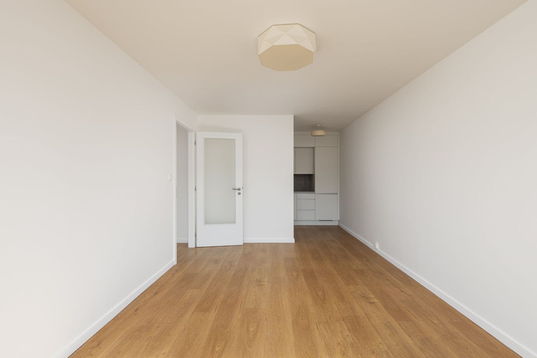 1 bedroom with open-plan kitchen flat to rent, 43 m², Ohradní, Prague, Prague 1 bedroom with open-plan kitchen flat to rent, 43 m², Ohradní, Prague, Prague