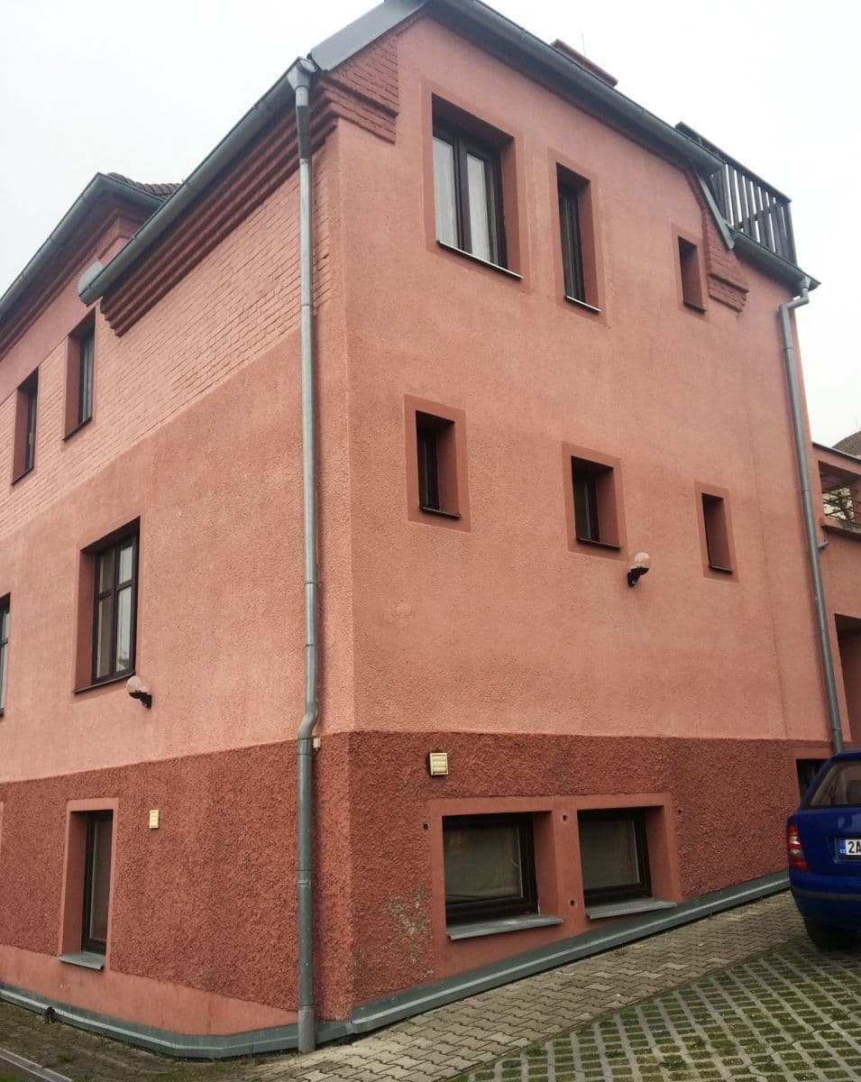 Studio flat to rent, 24 m², Pod Sychrovem Ⅰ, Prague, Prague Studio flat to rent, 24 m², Pod Sychrovem Ⅰ, Prague, Prague