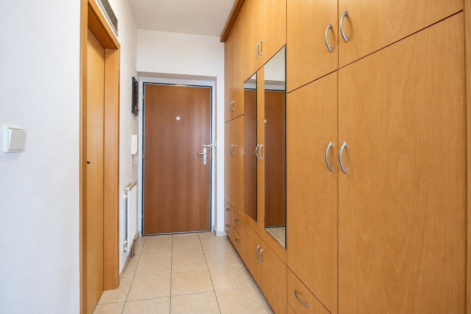 1 bedroom with open-plan kitchen flat to rent, 53 m², Dukelská, Benešov, Středočeský Region 1 bedroom with open-plan kitchen flat to rent, 53 m², Dukelská, Benešov, Středočeský Region