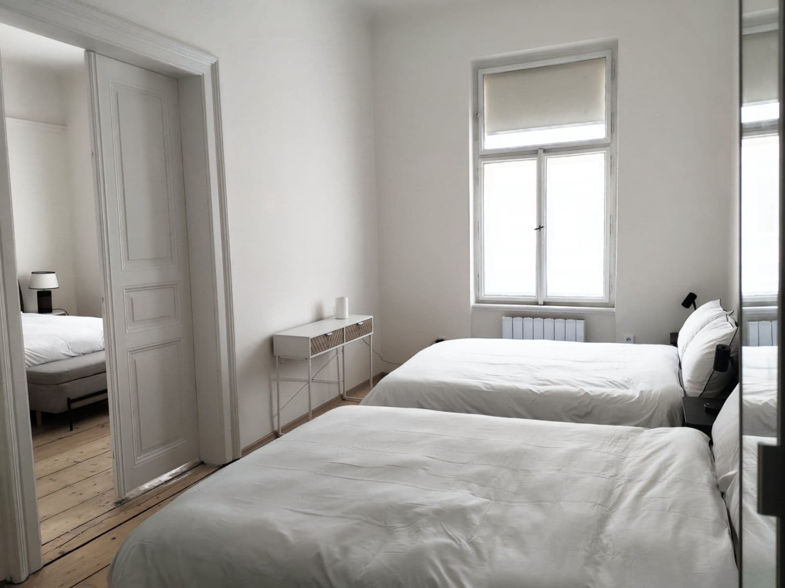 2 bedroom with open-plan kitchen flat to rent, 99 m², Slezská, Prague, Prague 2 bedroom with open-plan kitchen flat to rent, 99 m², Slezská, Prague, Prague