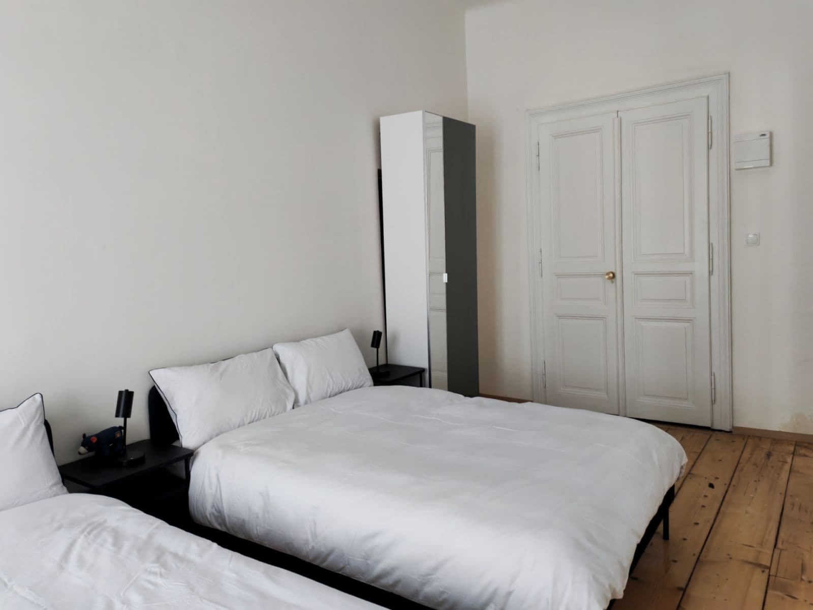 2 bedroom with open-plan kitchen flat to rent, 99 m², Slezská, Prague, Prague 2 bedroom with open-plan kitchen flat to rent, 99 m², Slezská, Prague, Prague