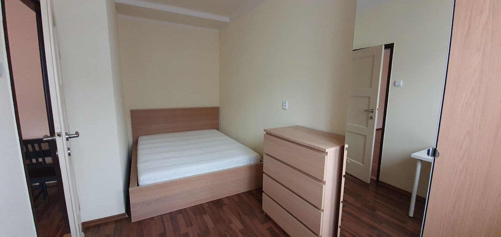 1 bedroom with open-plan kitchen flat to rent, 38 m², Humpolecká, Prague, Prague 1 bedroom with open-plan kitchen flat to rent, 38 m², Humpolecká, Prague, Prague