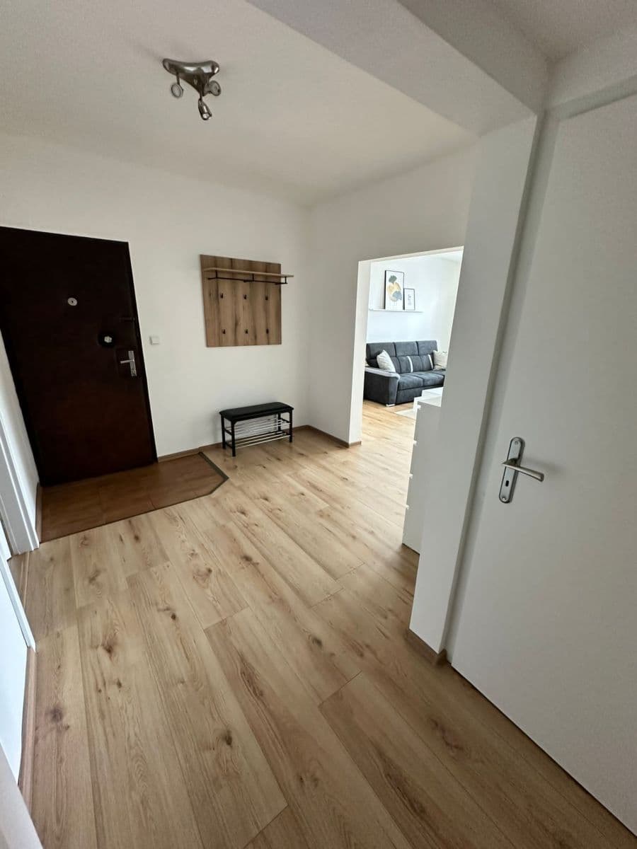 3 bedroom flat to rent, 70 m², Ľudovíta Fullu, Karlova Ves, Bratislavský Region 3 bedroom flat to rent, 70 m², Ľudovíta Fullu, Karlova Ves, Bratislavský Region