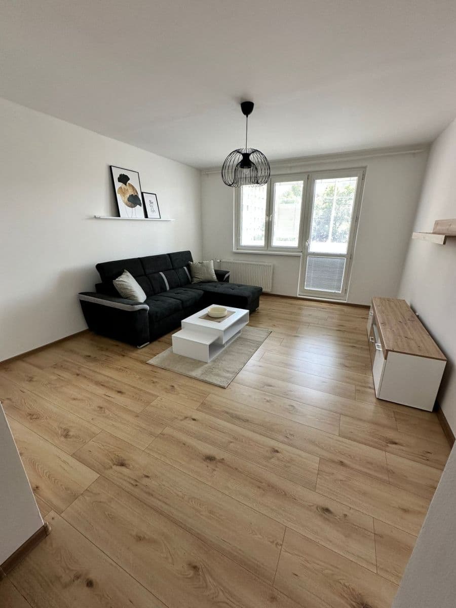 3 bedroom flat to rent, 70 m², Ľudovíta Fullu, Karlova Ves, Bratislavský Region 3 bedroom flat to rent, 70 m², Ľudovíta Fullu, Karlova Ves, Bratislavský Region