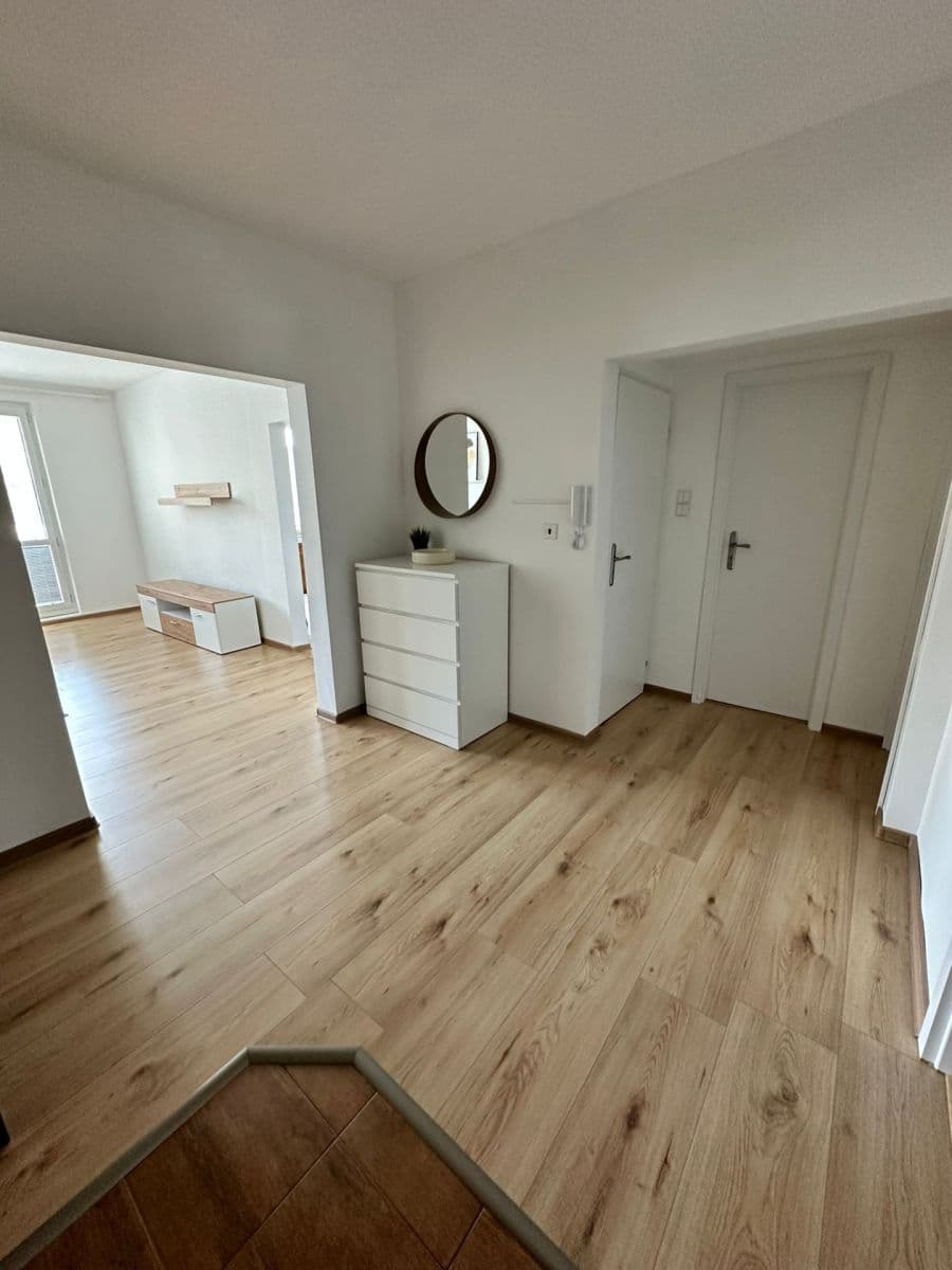 3 bedroom flat to rent, 70 m², Ľudovíta Fullu, Karlova Ves, Bratislavský Region 3 bedroom flat to rent, 70 m², Ľudovíta Fullu, Karlova Ves, Bratislavský Region