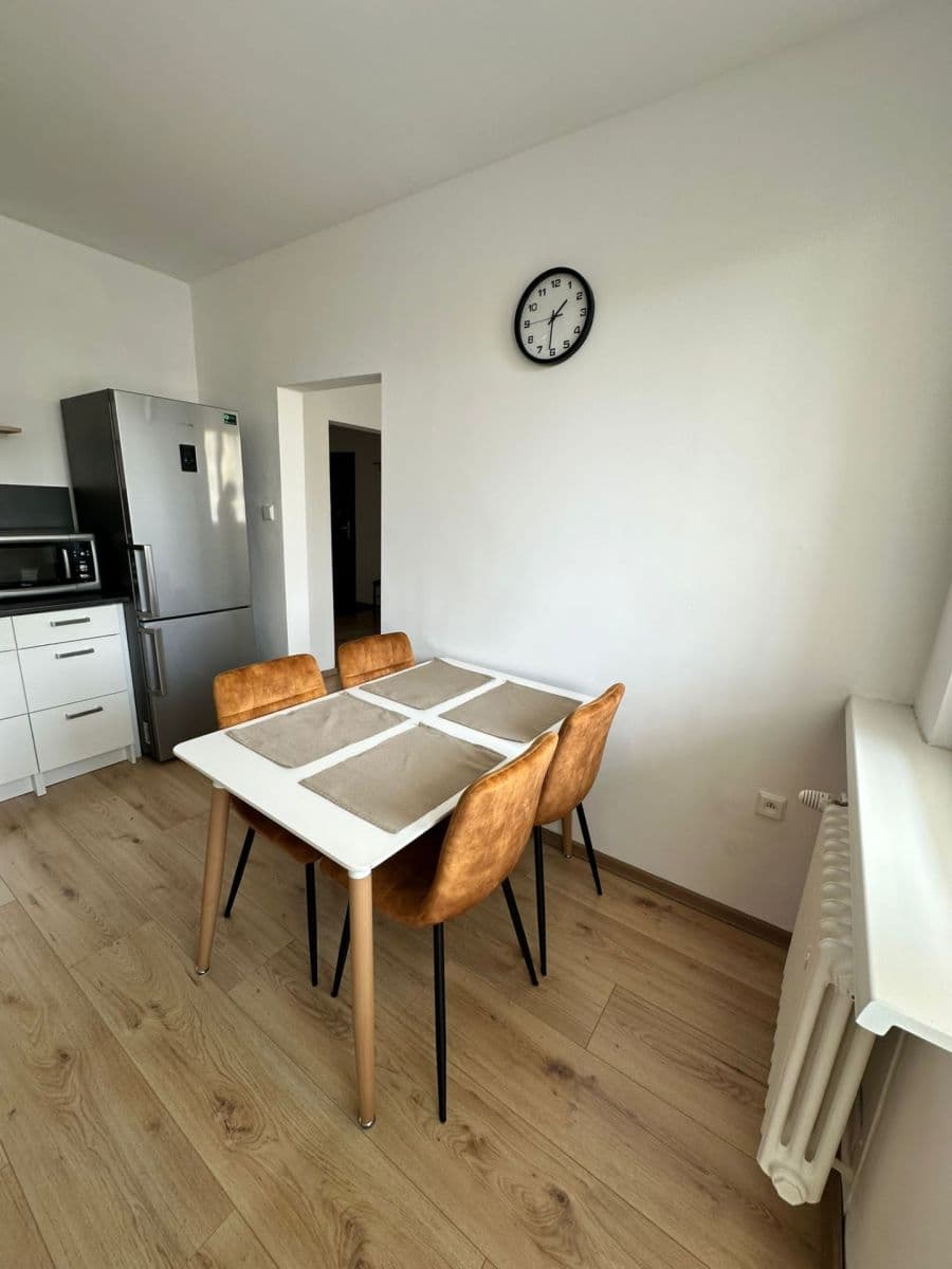 3 bedroom flat to rent, 70 m², Ľudovíta Fullu, Karlova Ves, Bratislavský Region 3 bedroom flat to rent, 70 m², Ľudovíta Fullu, Karlova Ves, Bratislavský Region