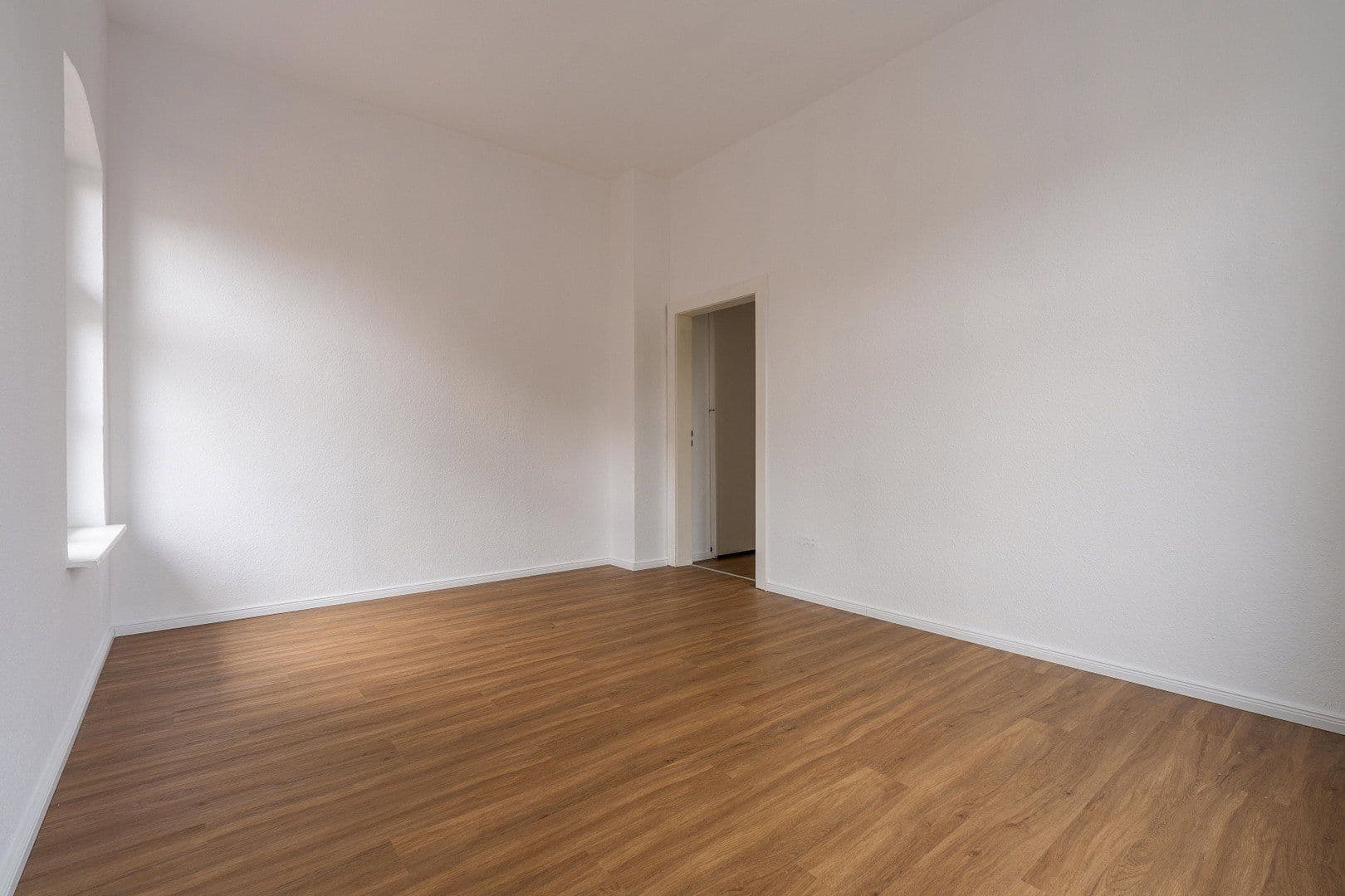 1 bedroom with open-plan kitchen flat to rent, 113 m², Delmenhorst, Lower Saxony 1 bedroom with open-plan kitchen flat to rent, 113 m², Delmenhorst, Lower Saxony