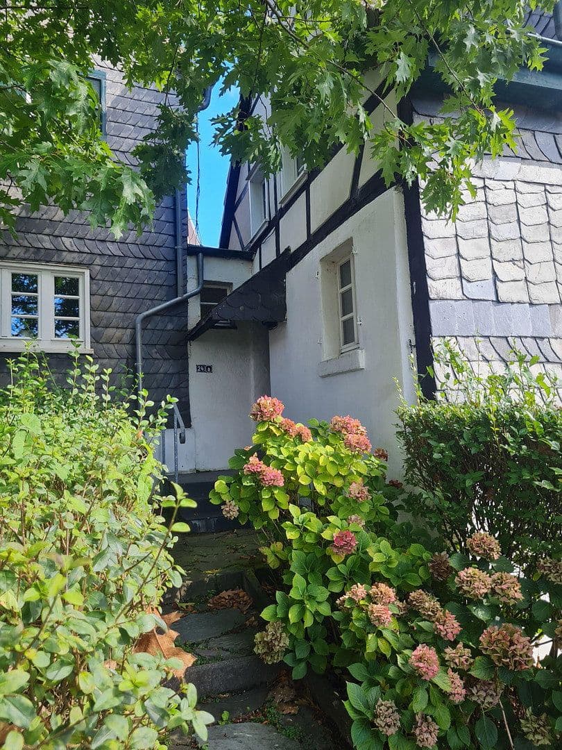 house for sale, 370 m², Bergisch Gladbach, North Rhine-Westphalia house for sale, 370 m², Bergisch Gladbach, North Rhine-Westphalia