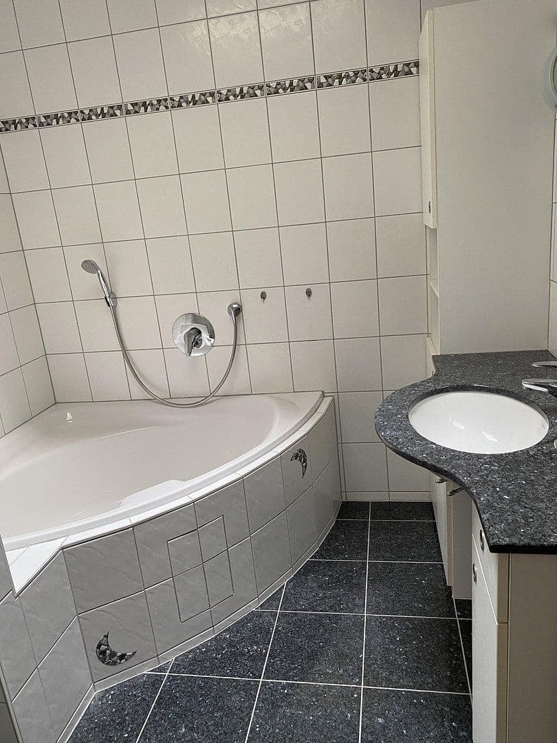 house for sale, 122 m², Untereisesheim, Baden-Württemberg house for sale, 122 m², Untereisesheim, Baden-Württemberg