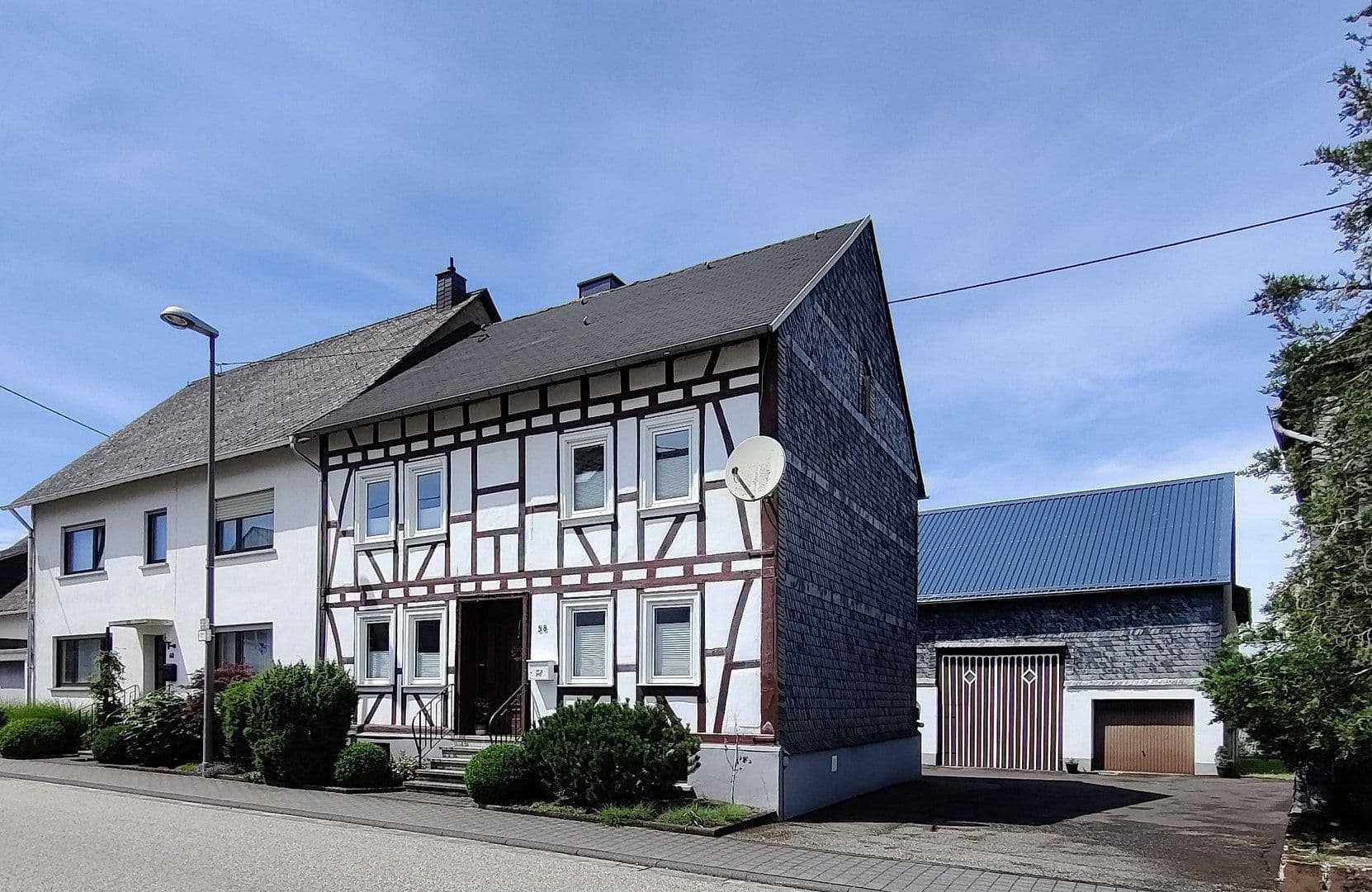 house for sale, 280 m², Peterswald-Löffelscheid, Rhineland-Palatinate house for sale, 280 m², Peterswald-Löffelscheid, Rhineland-Palatinate