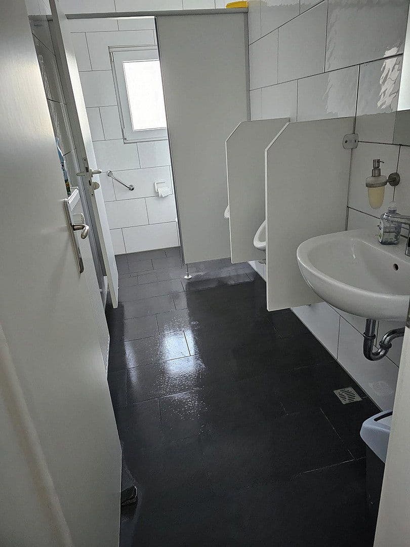 non-residential property for sale, 1,150 m², Schwerte, North Rhine-Westphalia non-residential property for sale, 1,150 m², Schwerte, North Rhine-Westphalia