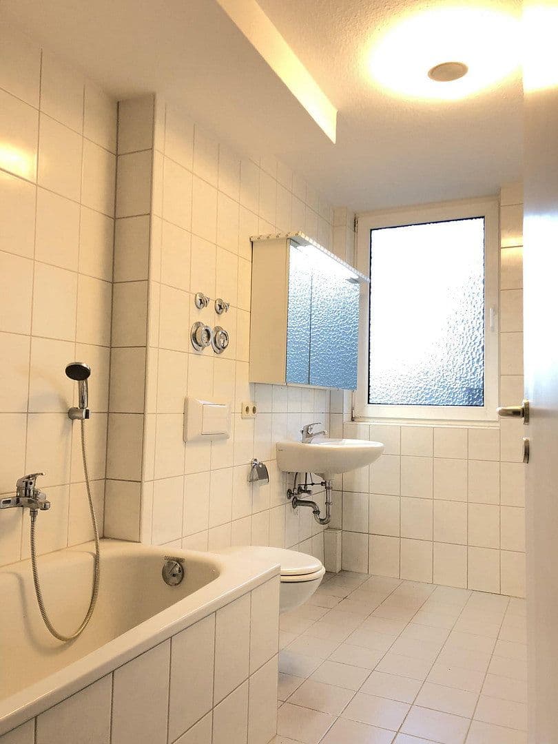 2 bedroom with open-plan kitchen flat to rent, 140 m², Emsbach Str.38, Waldems, Hesse 2 bedroom with open-plan kitchen flat to rent, 140 m², Emsbach Str.38, Waldems, Hesse