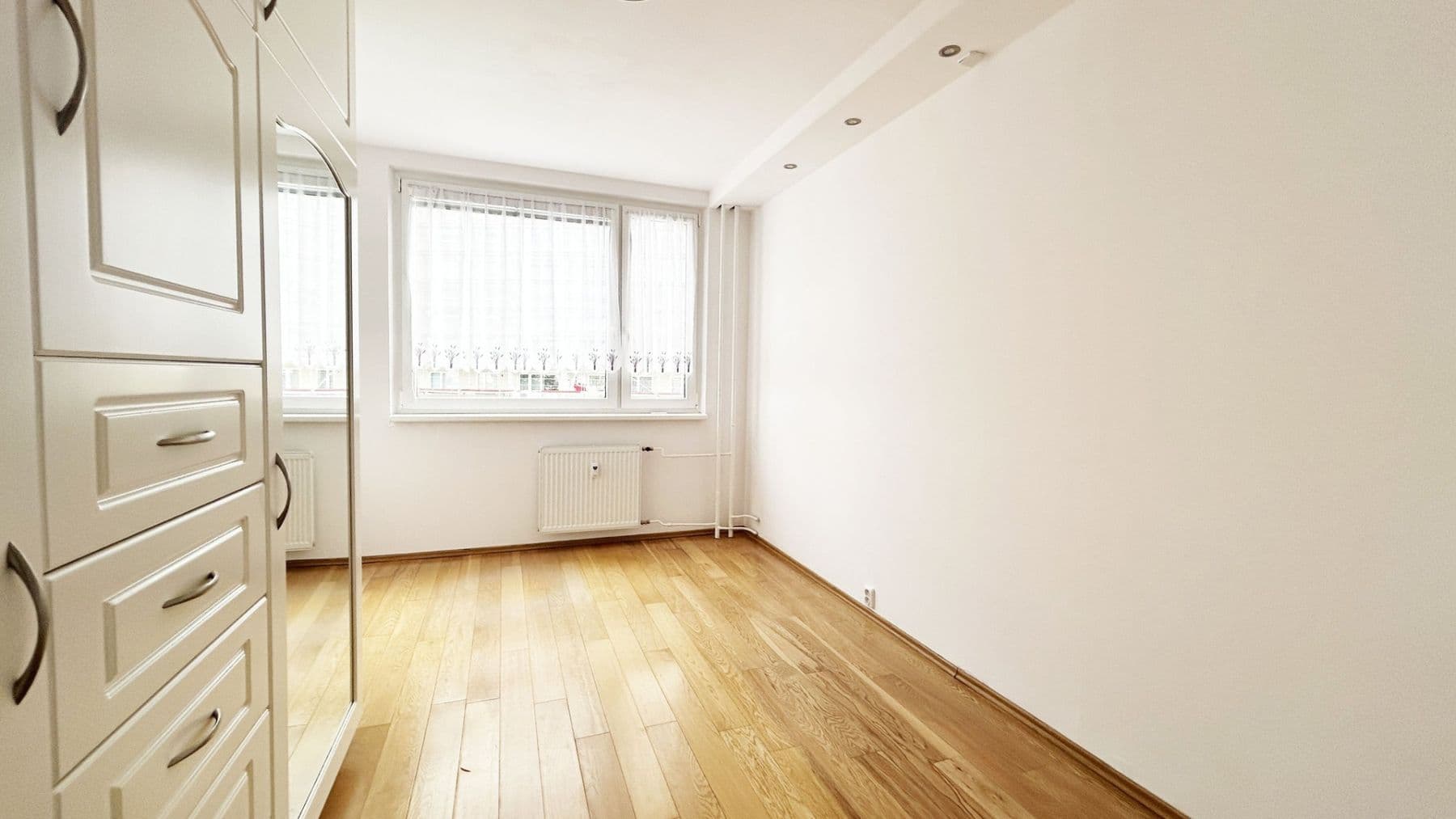 3 bedroom flat to rent, 69 m², Machatého, Prague, Prague 3 bedroom flat to rent, 69 m², Machatého, Prague, Prague