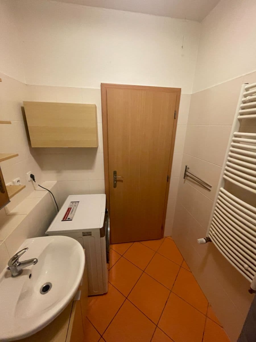 Studio flat for sale, 31 m², Marie Podvalové, Prague, Prague Studio flat for sale, 31 m², Marie Podvalové, Prague, Prague