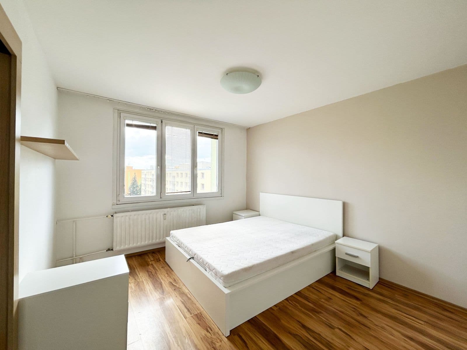 1 bedroom with open-plan kitchen flat to rent, 36 m², Zvolská, Prague, Prague 1 bedroom with open-plan kitchen flat to rent, 36 m², Zvolská, Prague, Prague