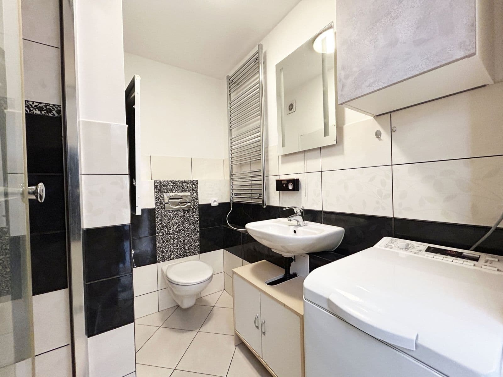 1 bedroom with open-plan kitchen flat to rent, 36 m², Zvolská, Prague, Prague 1 bedroom with open-plan kitchen flat to rent, 36 m², Zvolská, Prague, Prague
