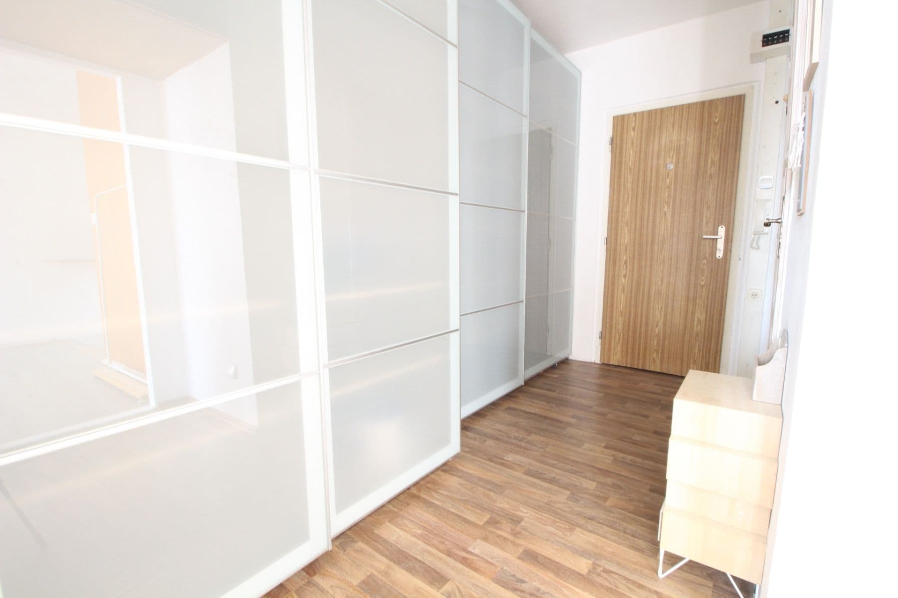 1 bedroom with open-plan kitchen flat to rent, 47 m², Malkovského, Prague, Prague 1 bedroom with open-plan kitchen flat to rent, 47 m², Malkovského, Prague, Prague