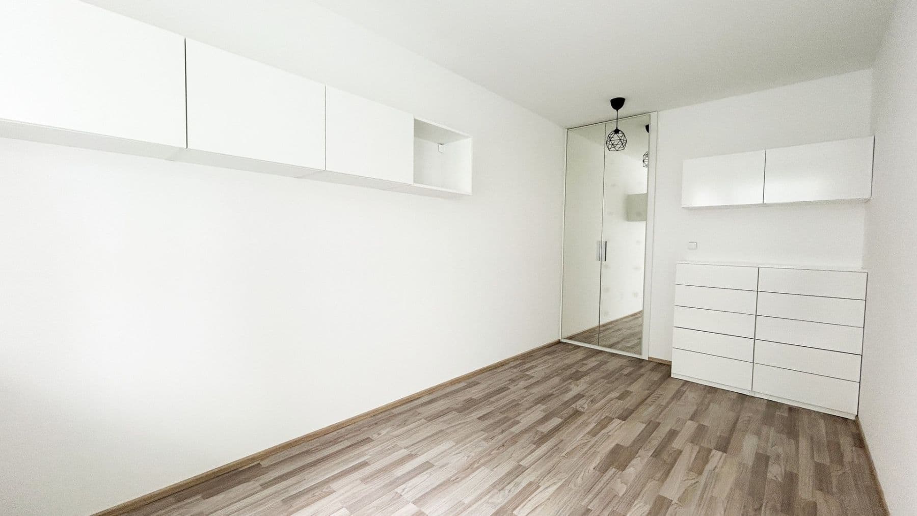 1 bedroom with open-plan kitchen flat to rent, 46 m², Svitákova, Prague, Prague 1 bedroom with open-plan kitchen flat to rent, 46 m², Svitákova, Prague, Prague