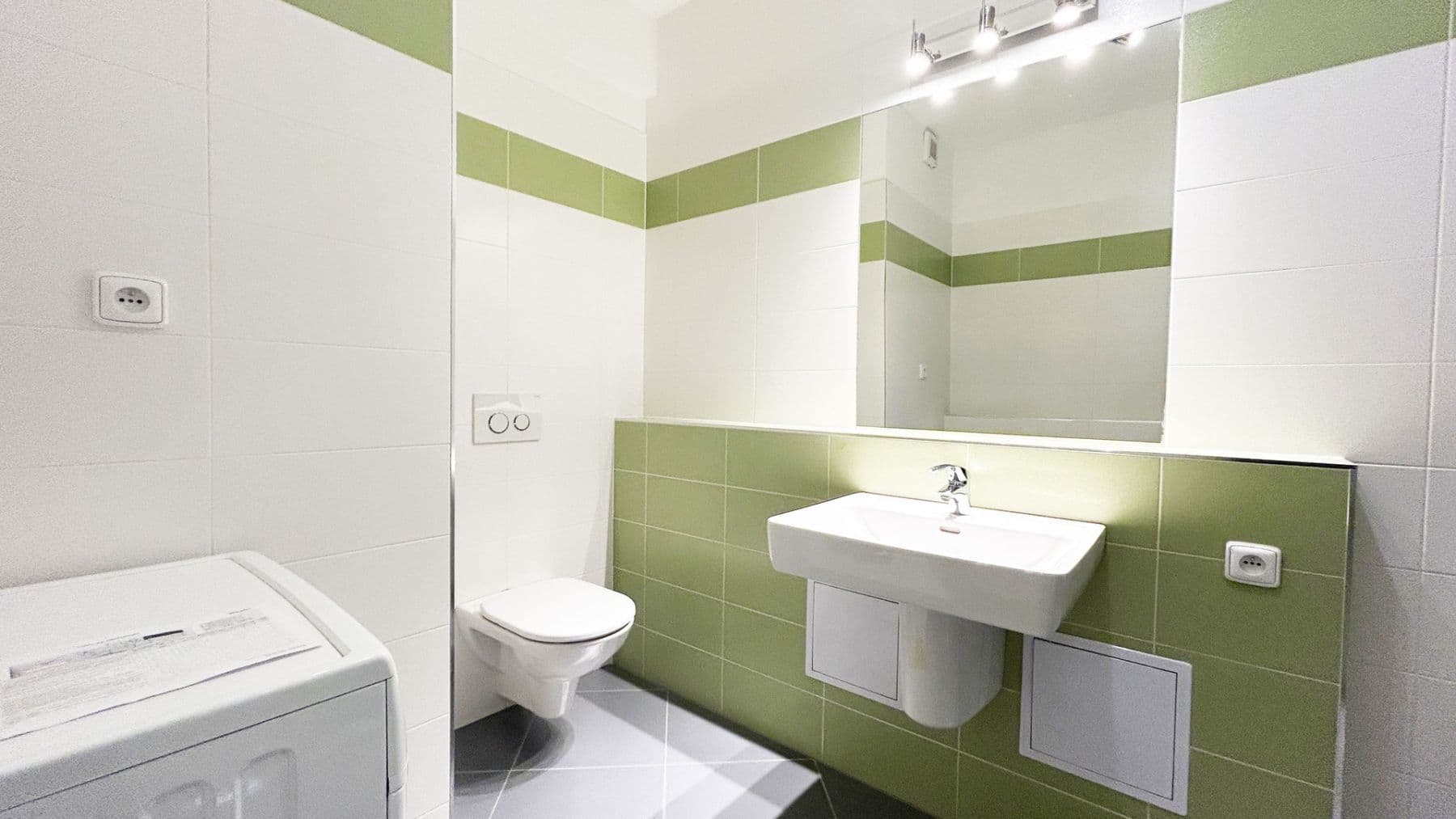 1 bedroom with open-plan kitchen flat to rent, 46 m², Svitákova, Prague, Prague 1 bedroom with open-plan kitchen flat to rent, 46 m², Svitákova, Prague, Prague