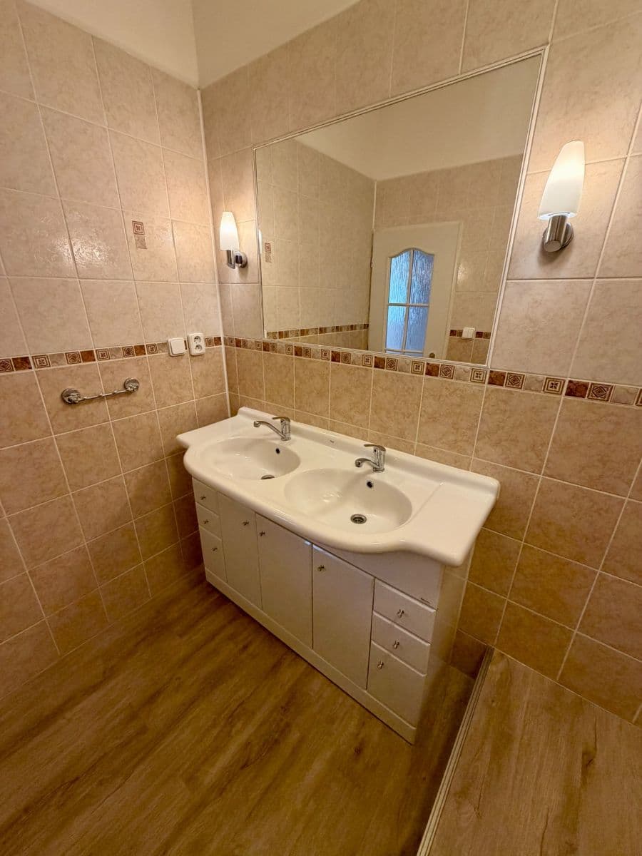 1 bedroom with open-plan kitchen flat to rent, 52 m², Kováků, Prague, Prague 1 bedroom with open-plan kitchen flat to rent, 52 m², Kováků, Prague, Prague