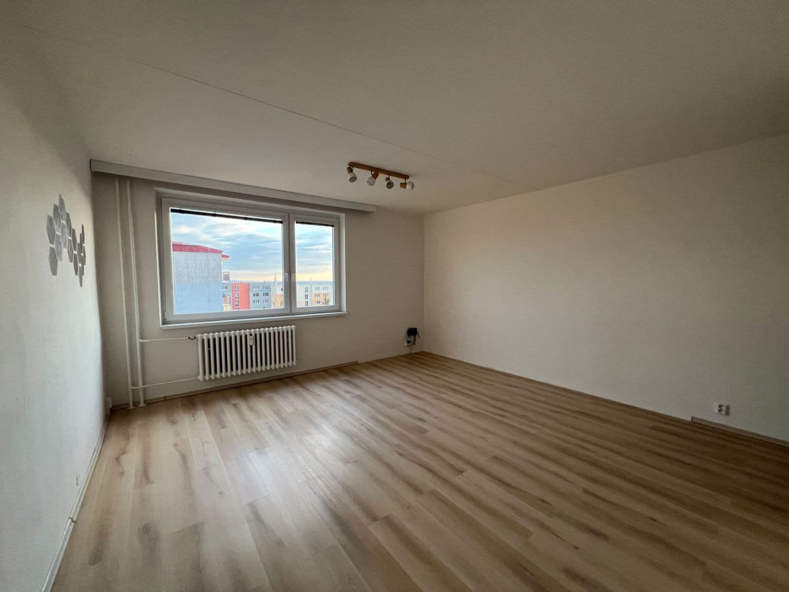 1 bedroom with open-plan kitchen flat to rent, 47 m², Elplova, Brno, Jihomoravský Region 1 bedroom with open-plan kitchen flat to rent, 47 m², Elplova, Brno, Jihomoravský Region