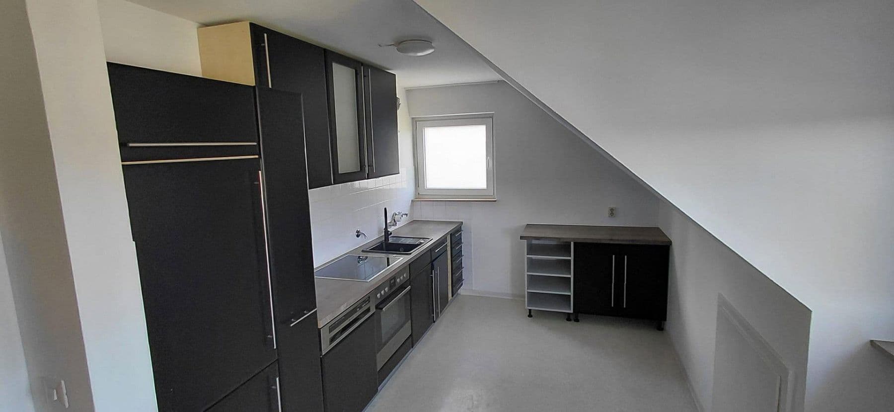 2 bedroom with open-plan kitchen flat to rent, 73 m², Stuttgart, Baden-Württemberg 2 bedroom with open-plan kitchen flat to rent, 73 m², Stuttgart, Baden-Württemberg